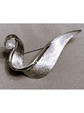 Vintage MARBOUX Signed Silver Tone and Pearl Brooch #1062